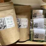 ティーバッグと限定菓子セット